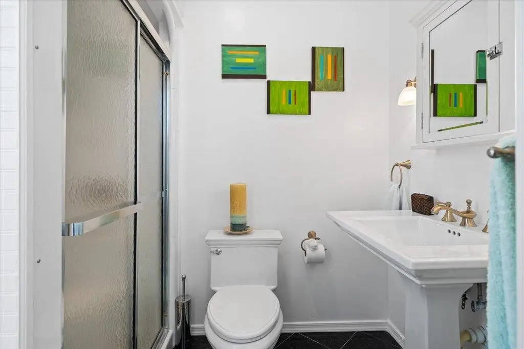 Квартира, 2497 м², 1 400 000$ — FAKTOR